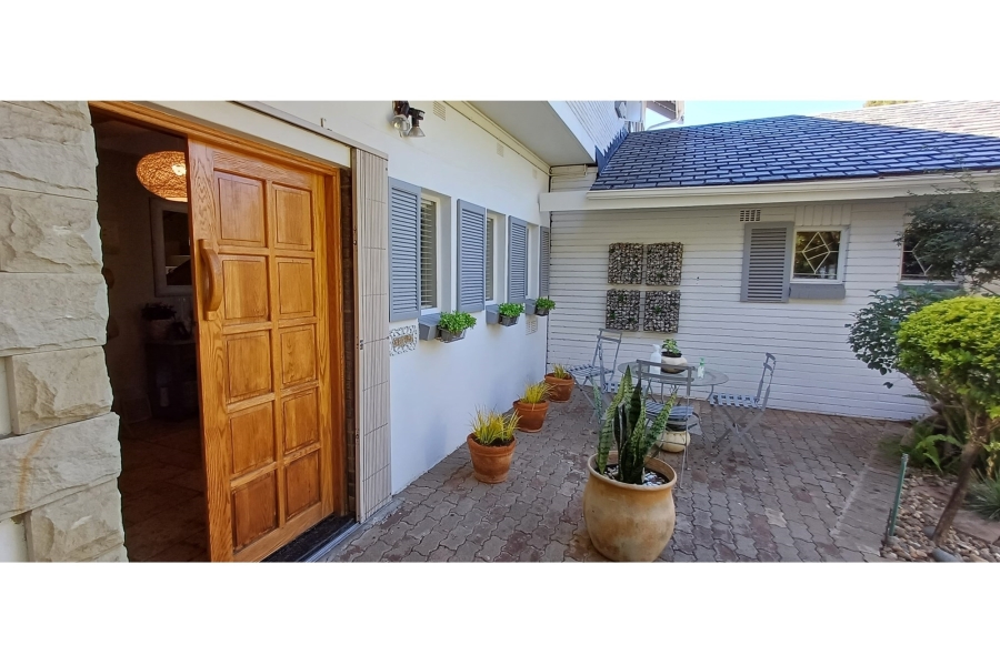 5 Bedroom Property for Sale in Jim Fouchepark Free State